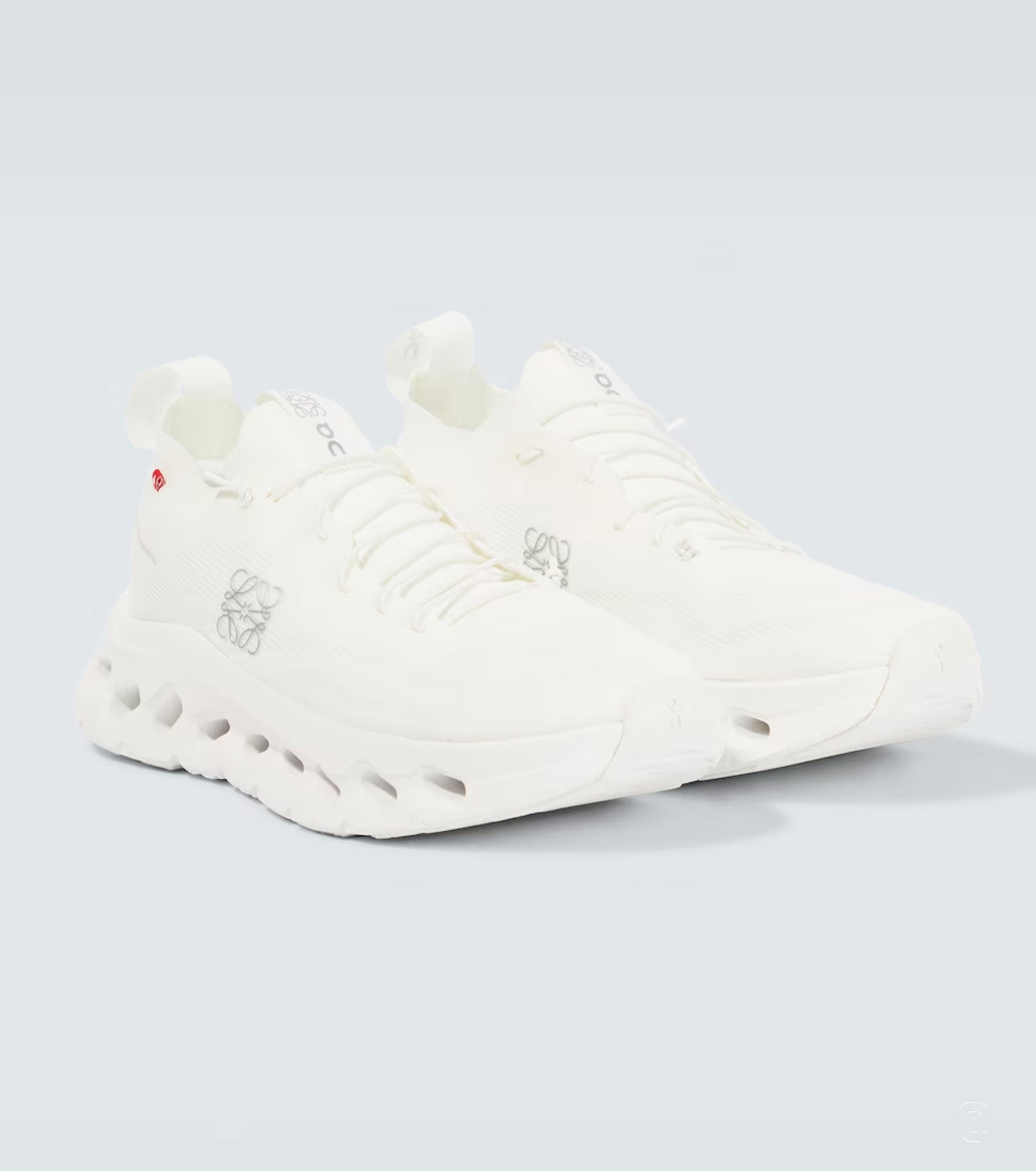 On Running
x Loewe Cloudtilt "All White" sneakers