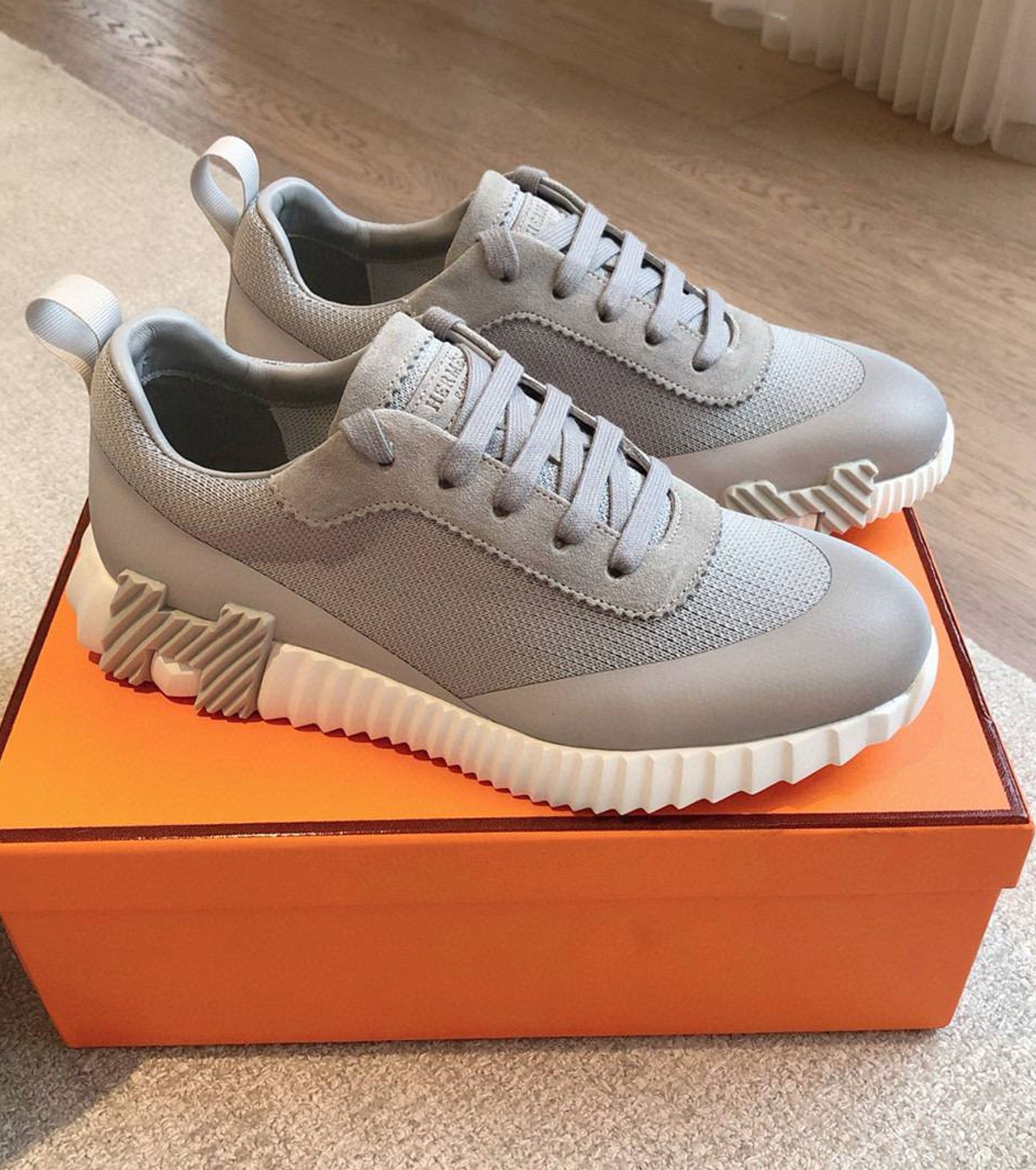 Bouncing sneaker