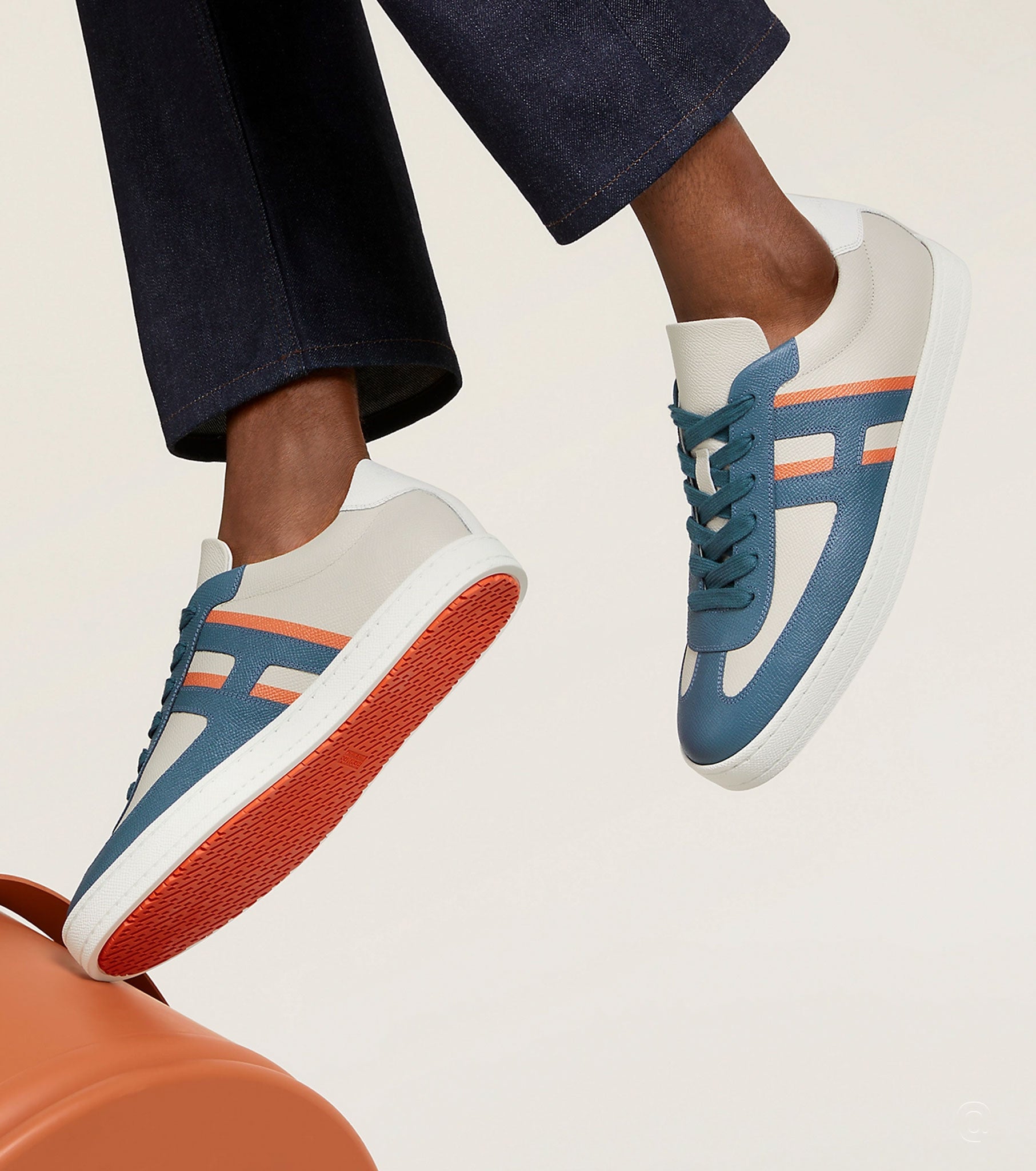 Boomerang sneaker