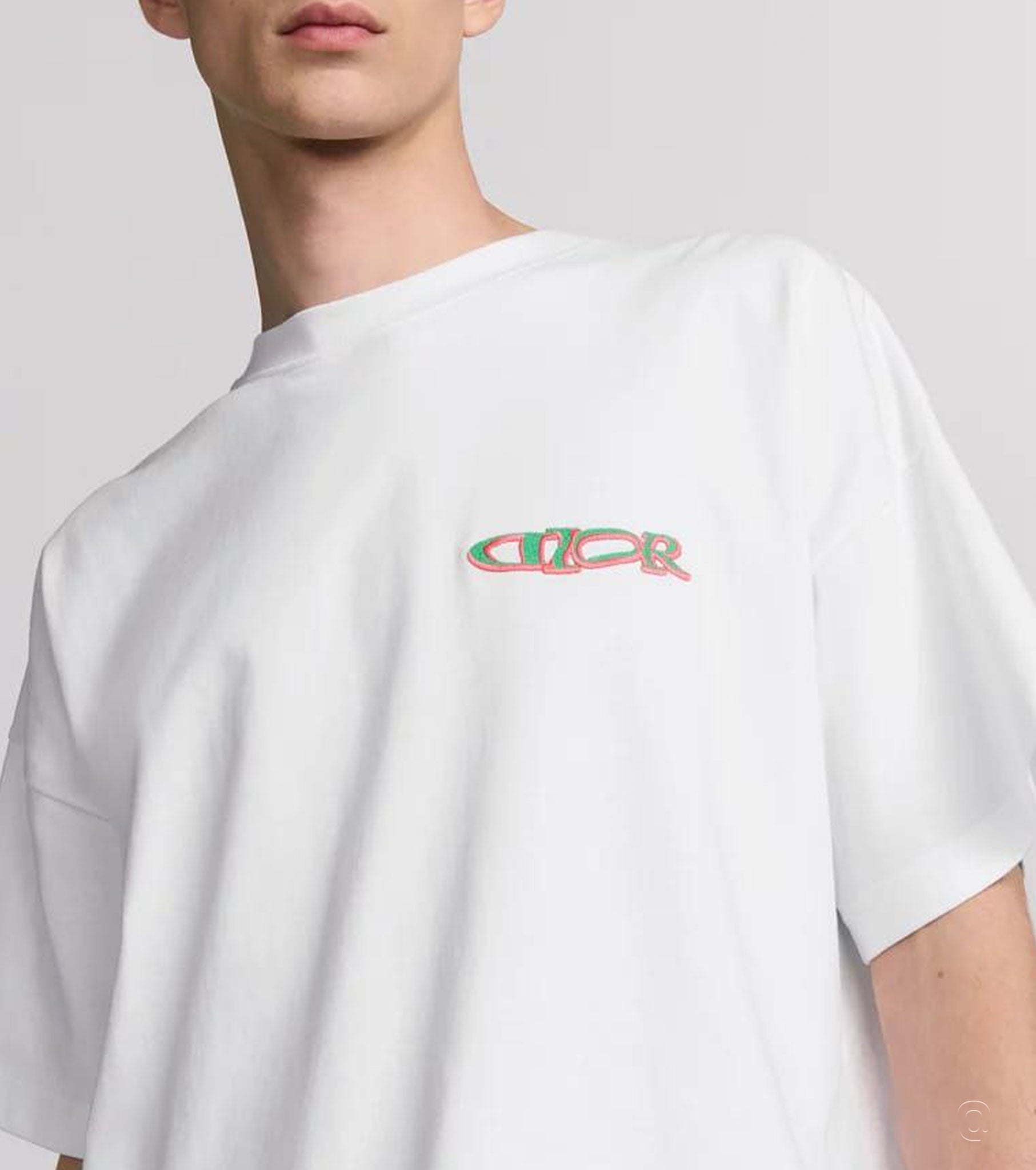 Close-up of model wear Louis Hamilton T-shirt - Nixxy Shop