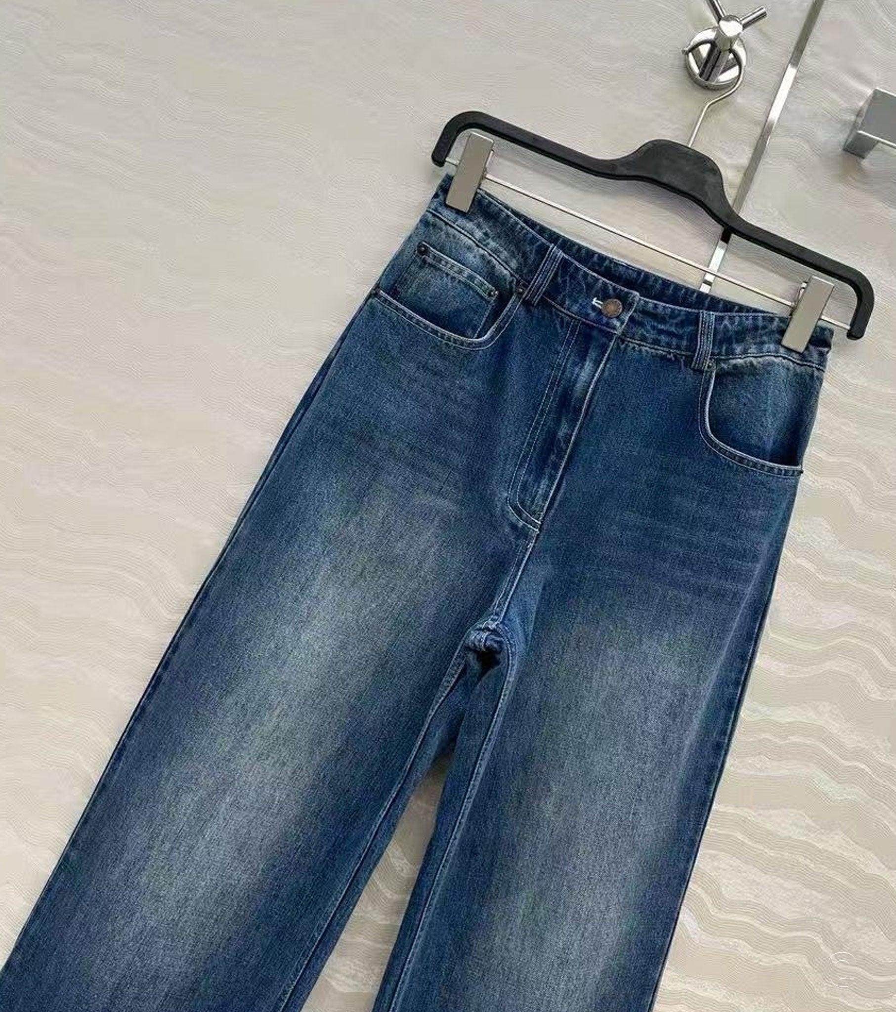 Women Straight-leg denim jeans