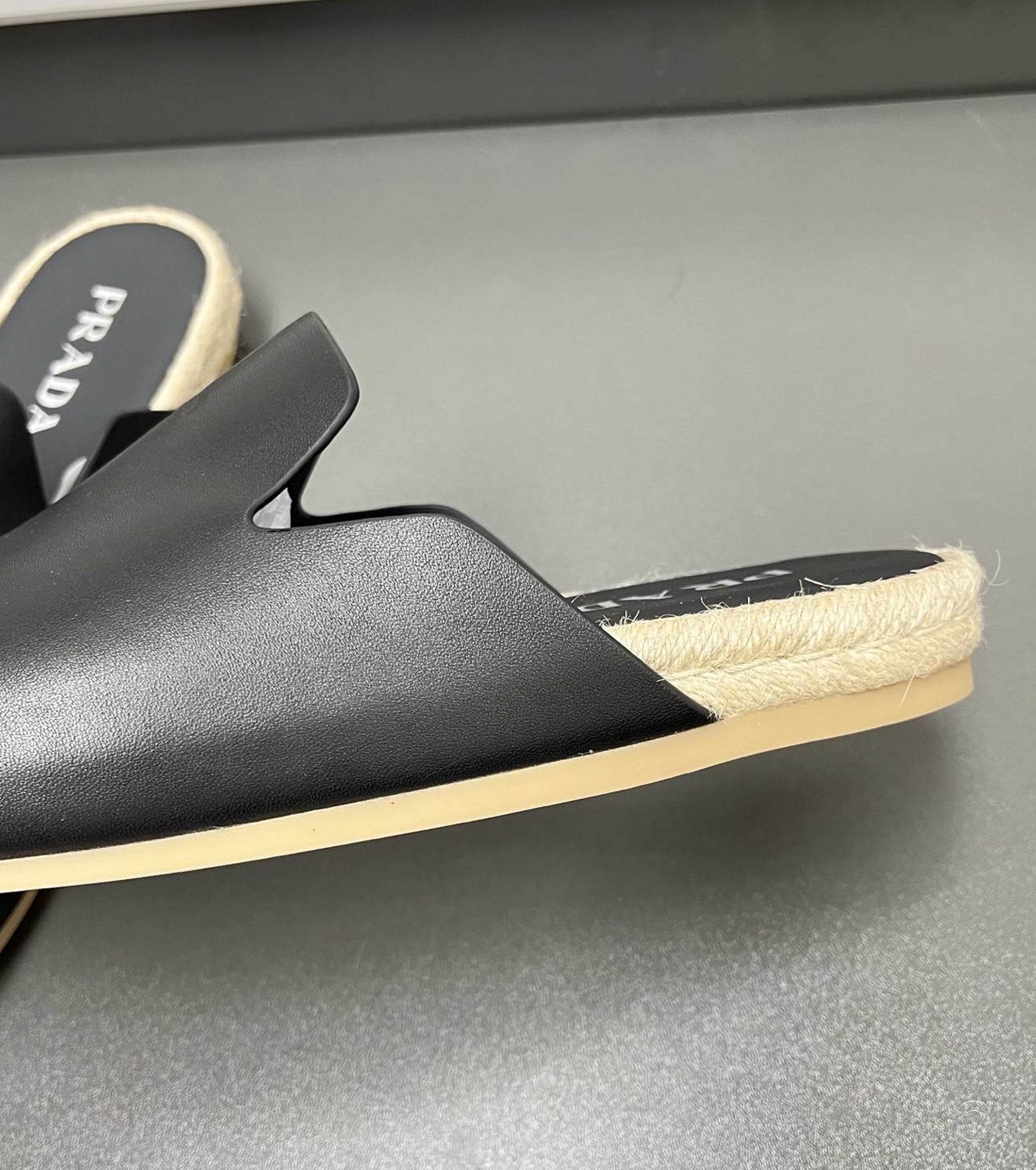 Leather mules