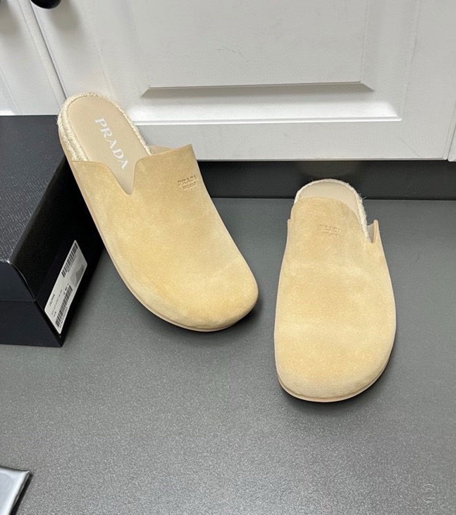 Suede mules