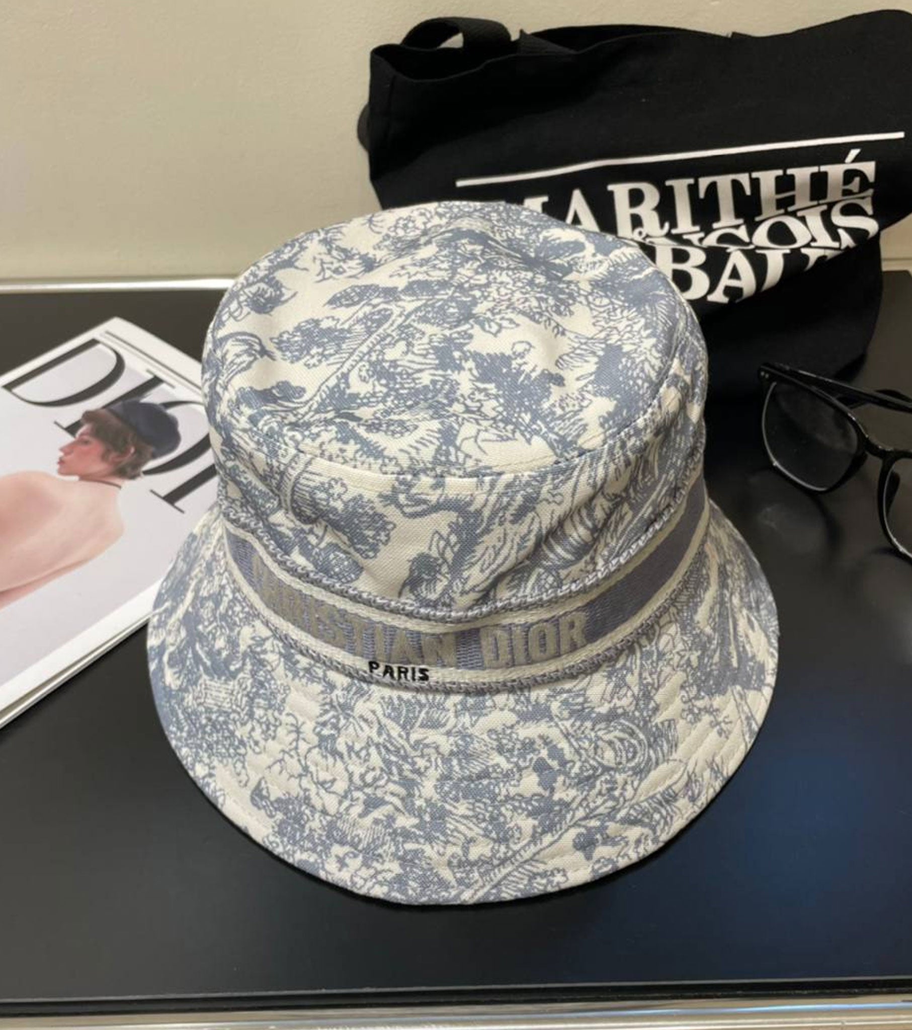 D-Bobby Small-Brim Bucket Hat