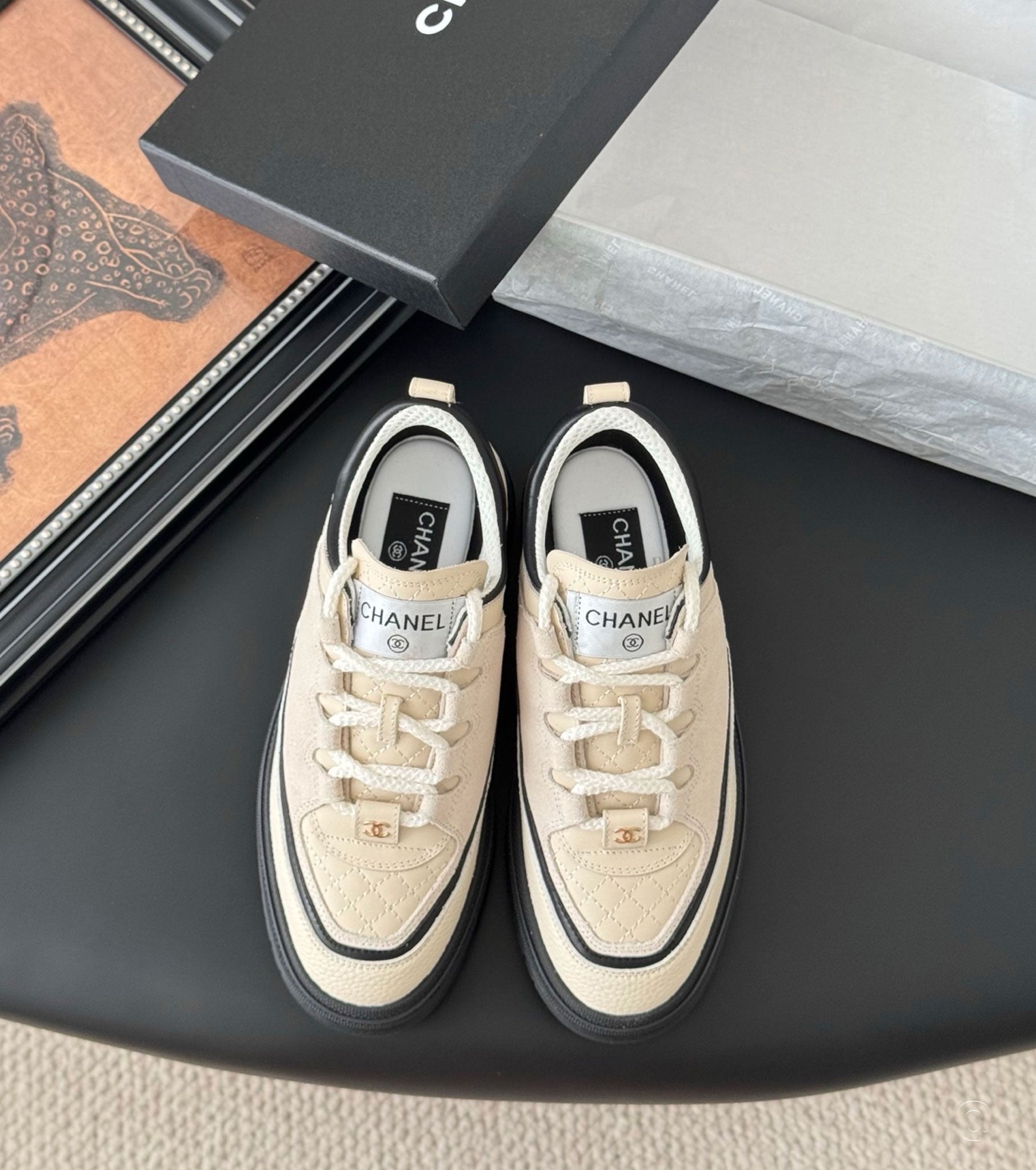 Sneakers