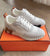 Bouncing sneaker