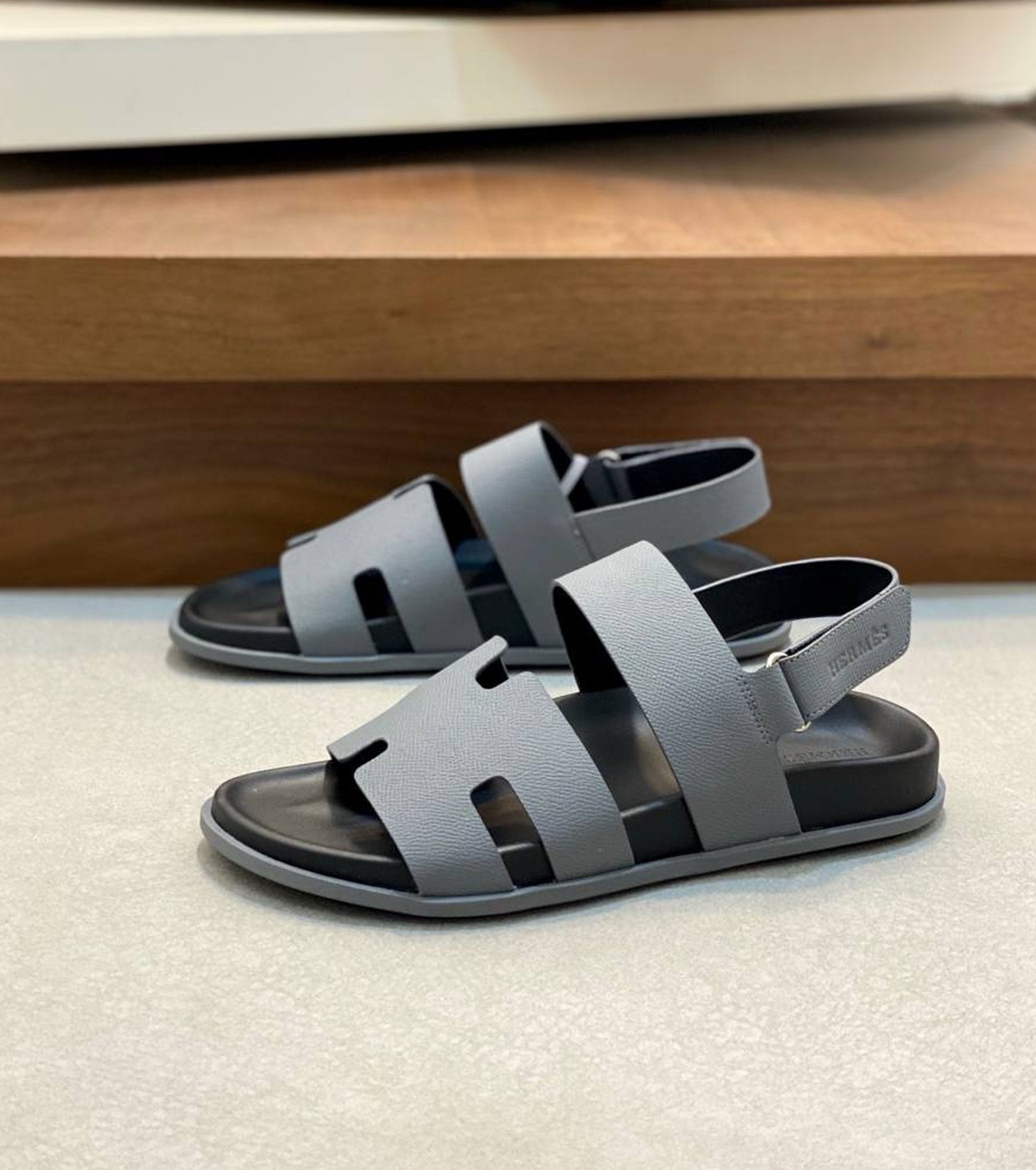 Men Genius sandal