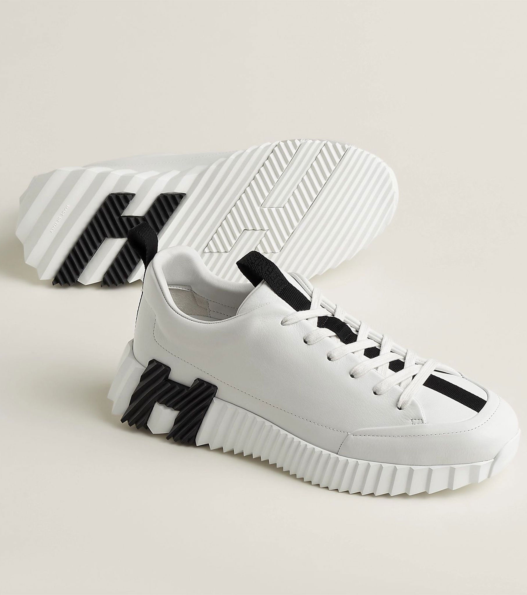Jump sneaker