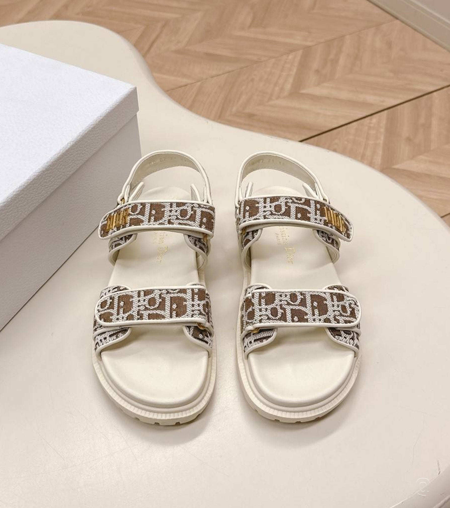 Dioract Sandal