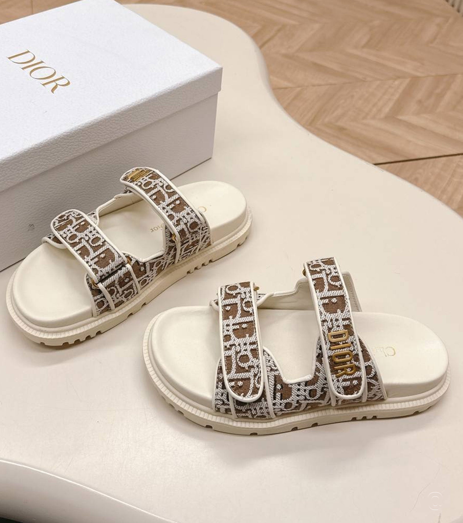 Dioract Slides
