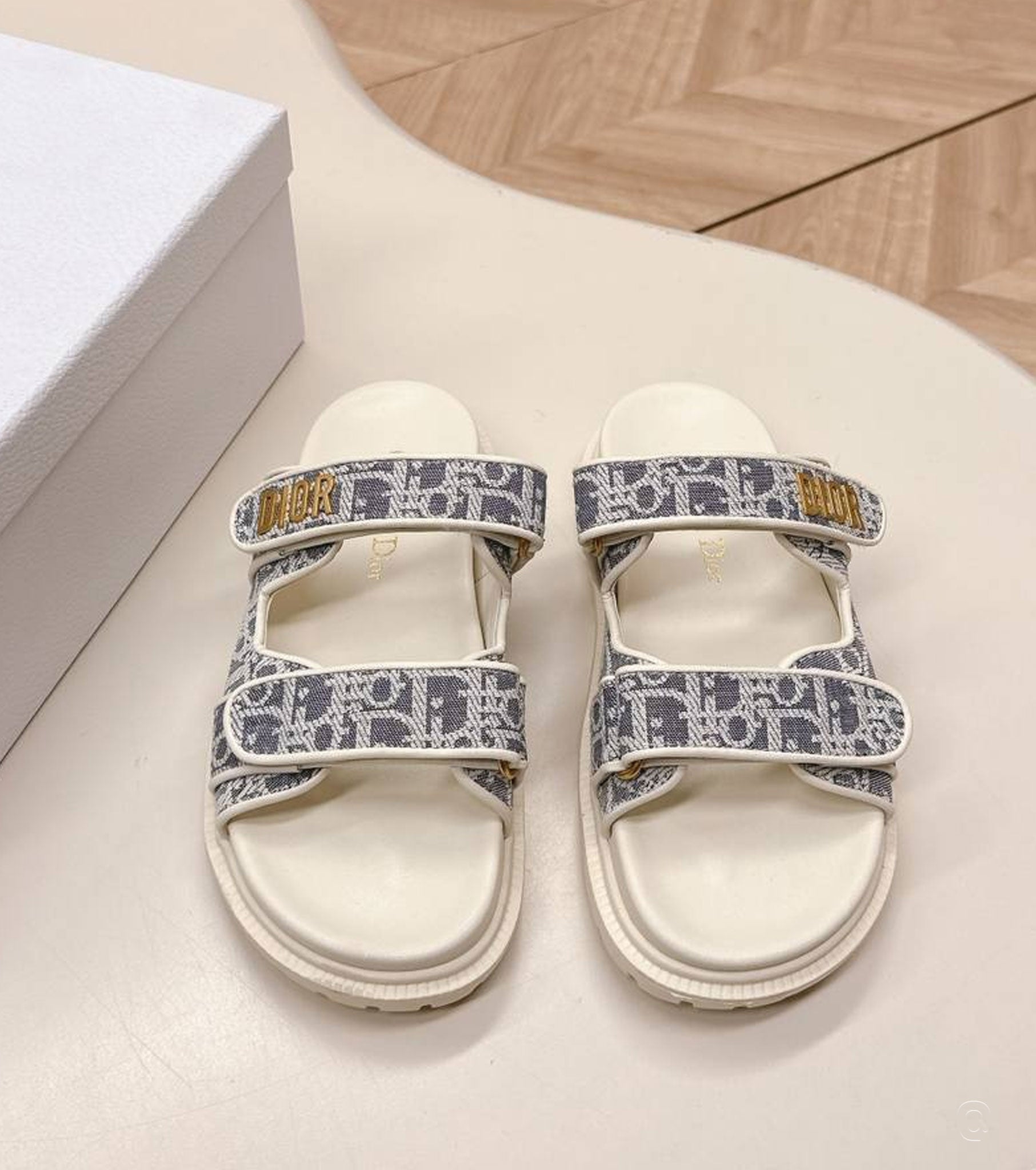 Dioract Slides