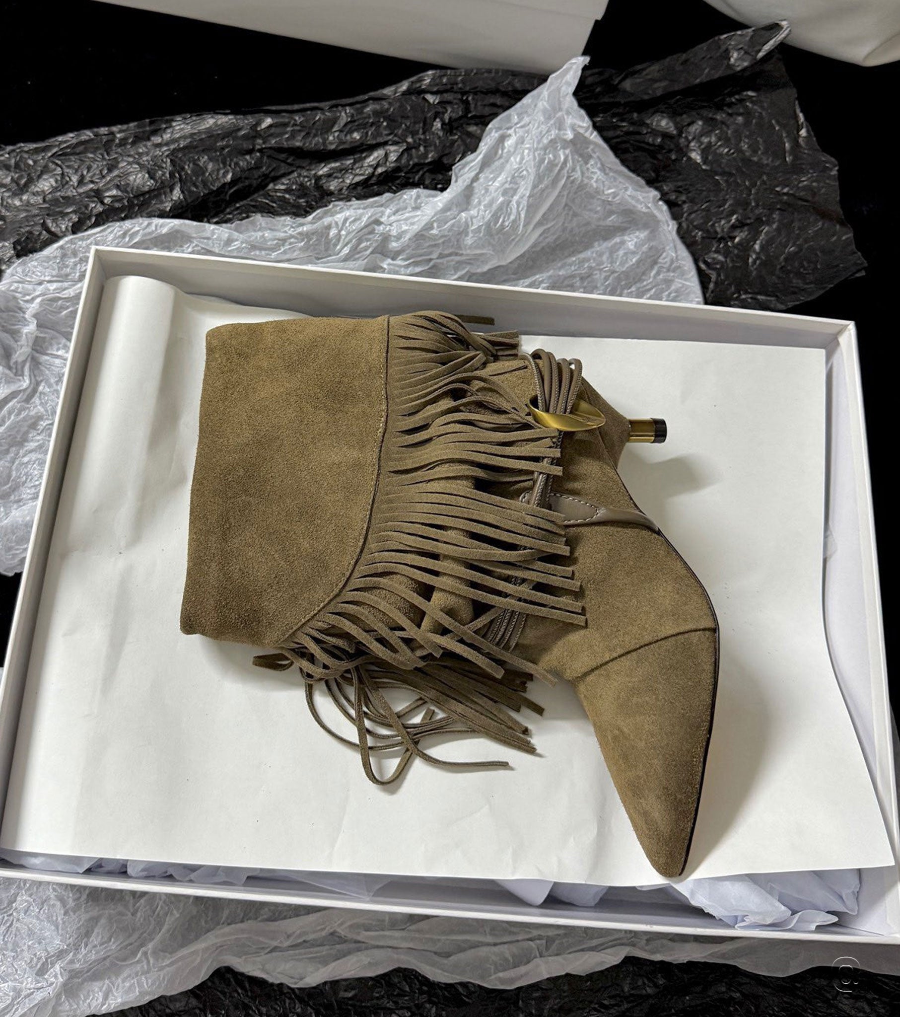 Suede boots