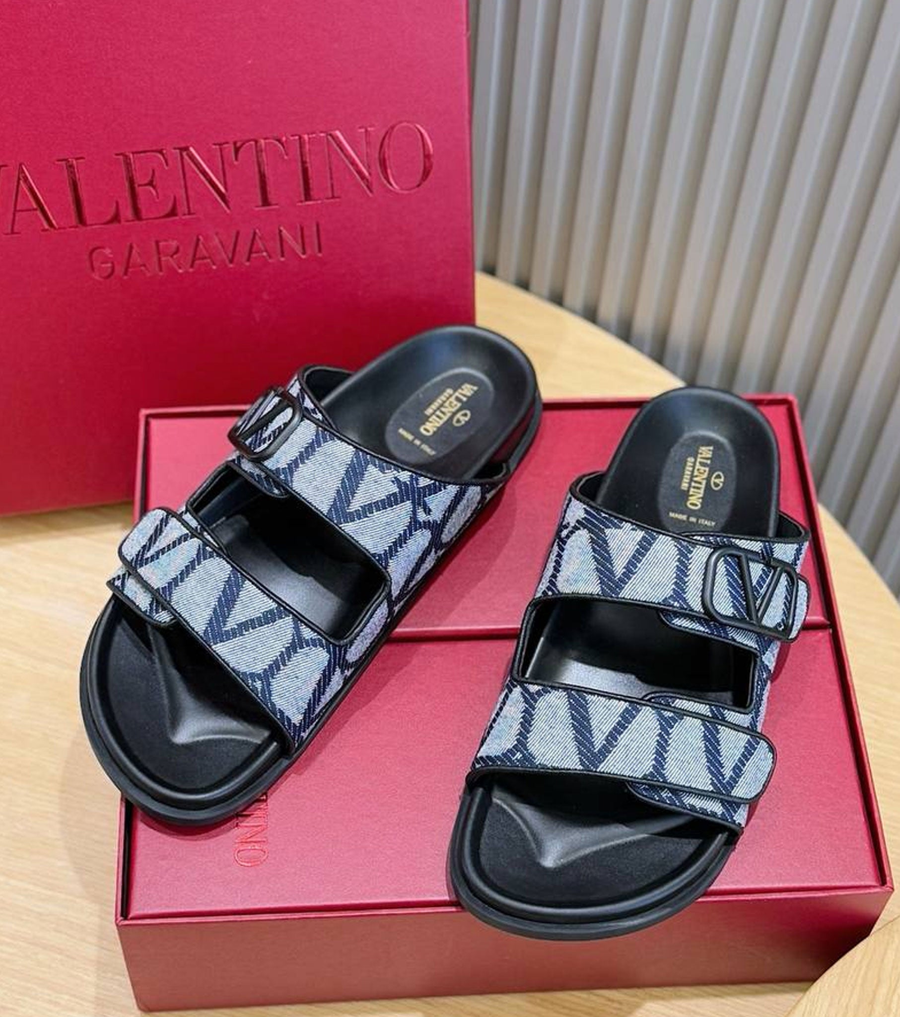 VLogo Toile Iconographe double-strap sandals