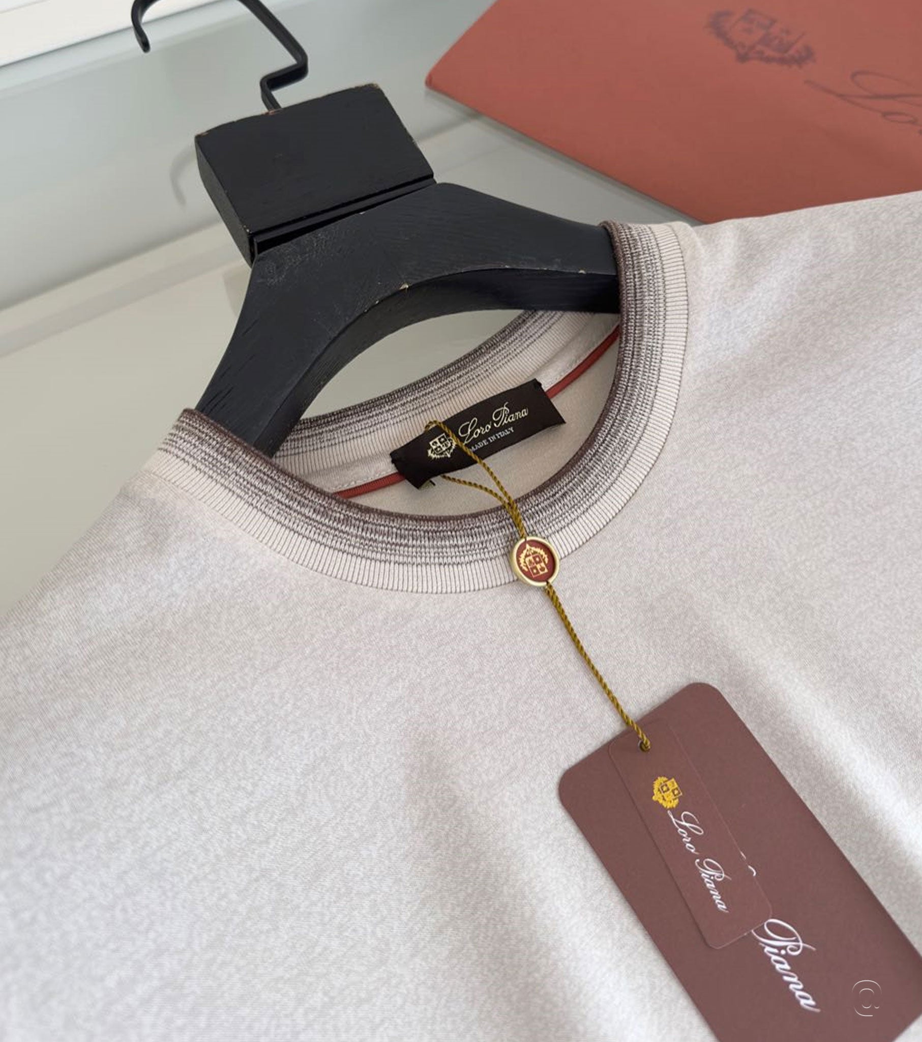 Fine-Knitted T-shirt