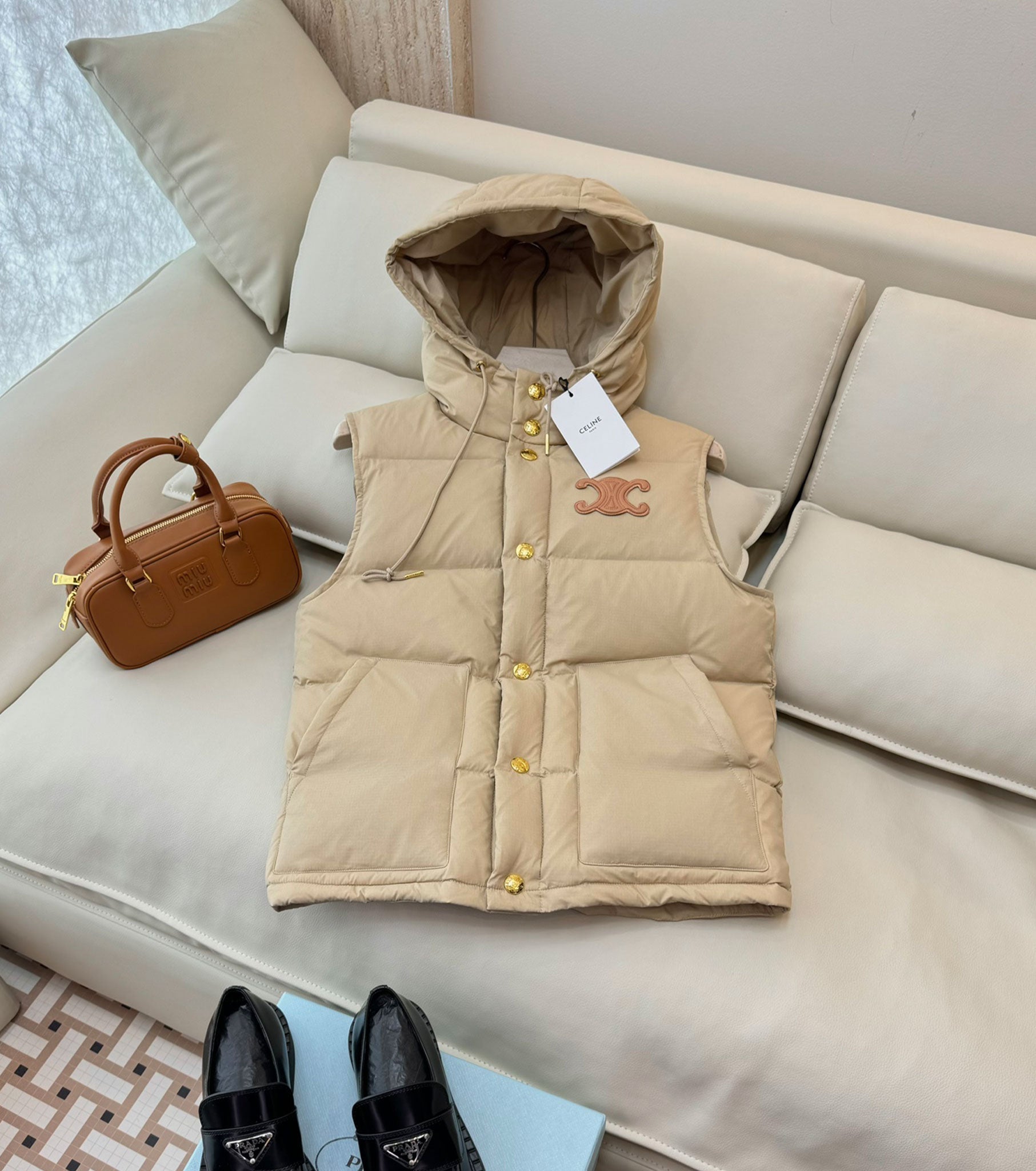 Women down vest