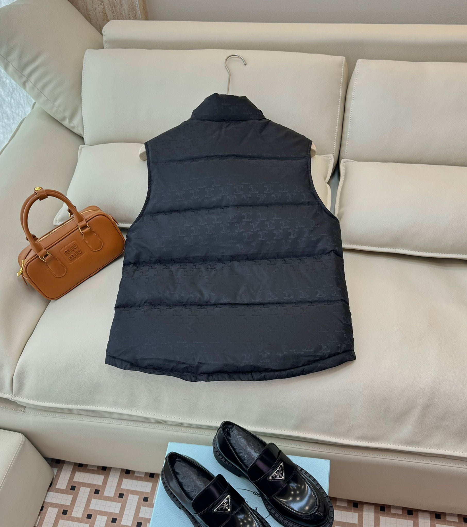 Women down vest