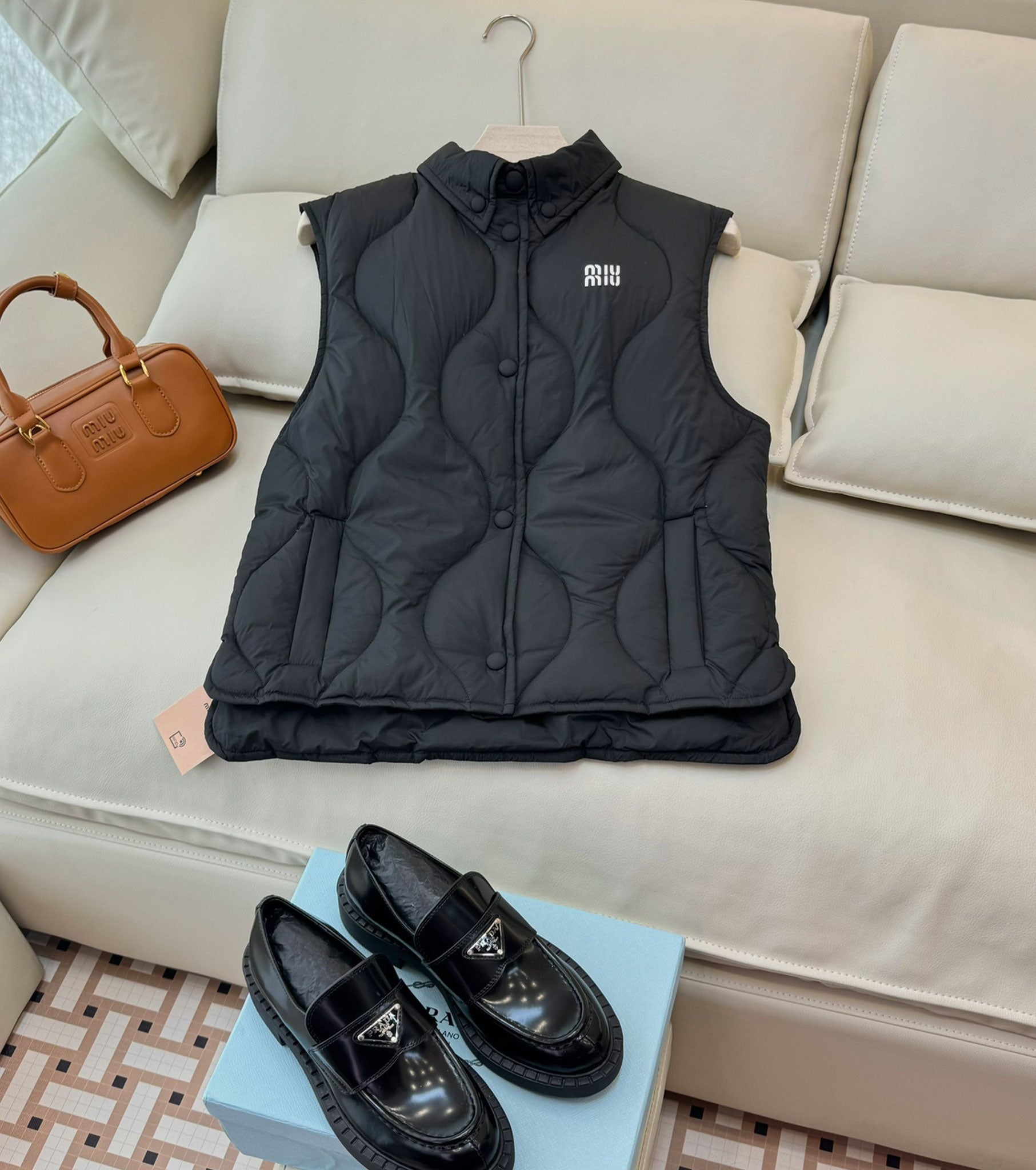 Women down vest